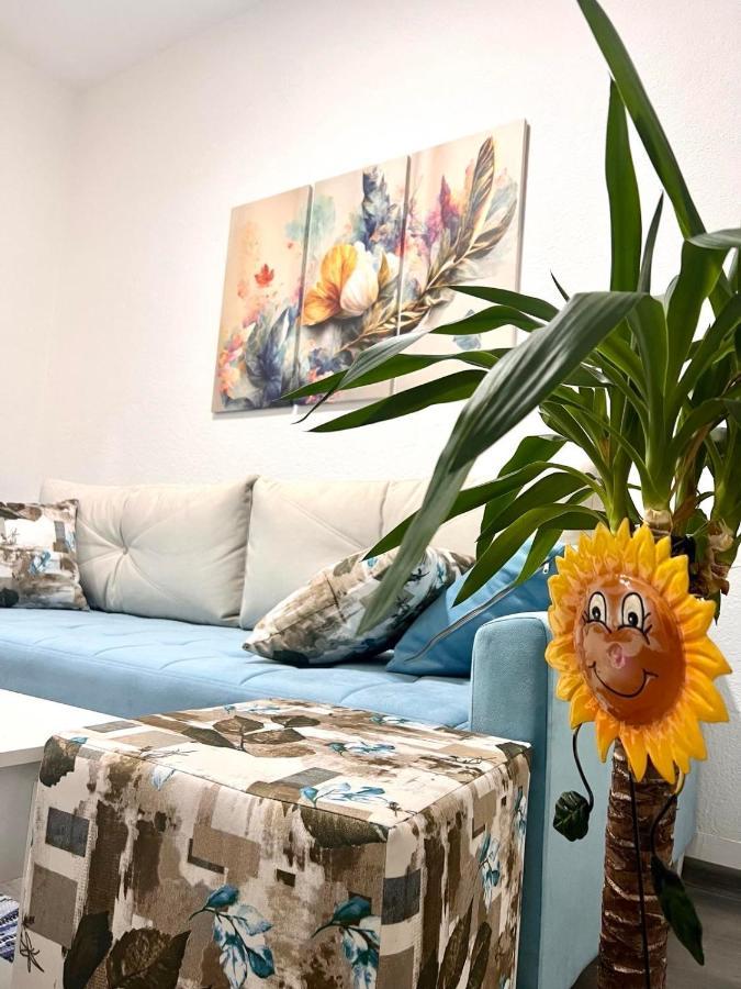 M Apartman Foca Esterno foto